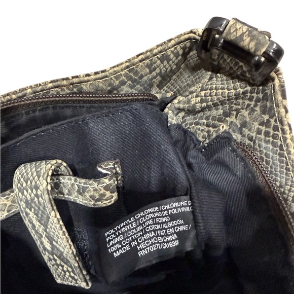 Liz Claiborne vintage rare snakeskin handbag purse vinyl material tan and black. - Picture 8 of 10